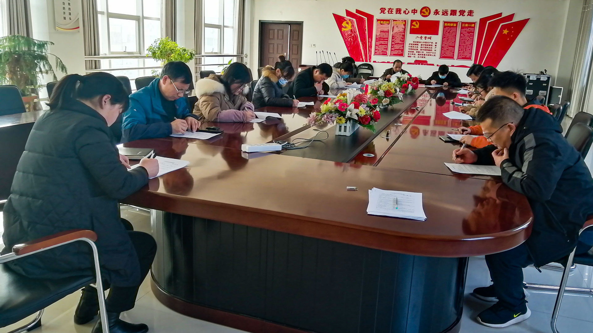 1613982635906716.jpg 圖-法律考試.jpg